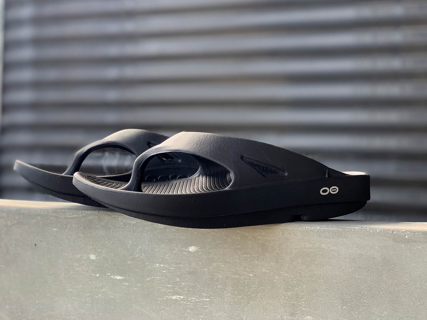 リカバリーシューズのウーフォスのOOriginalの20 Blackのカラーです。