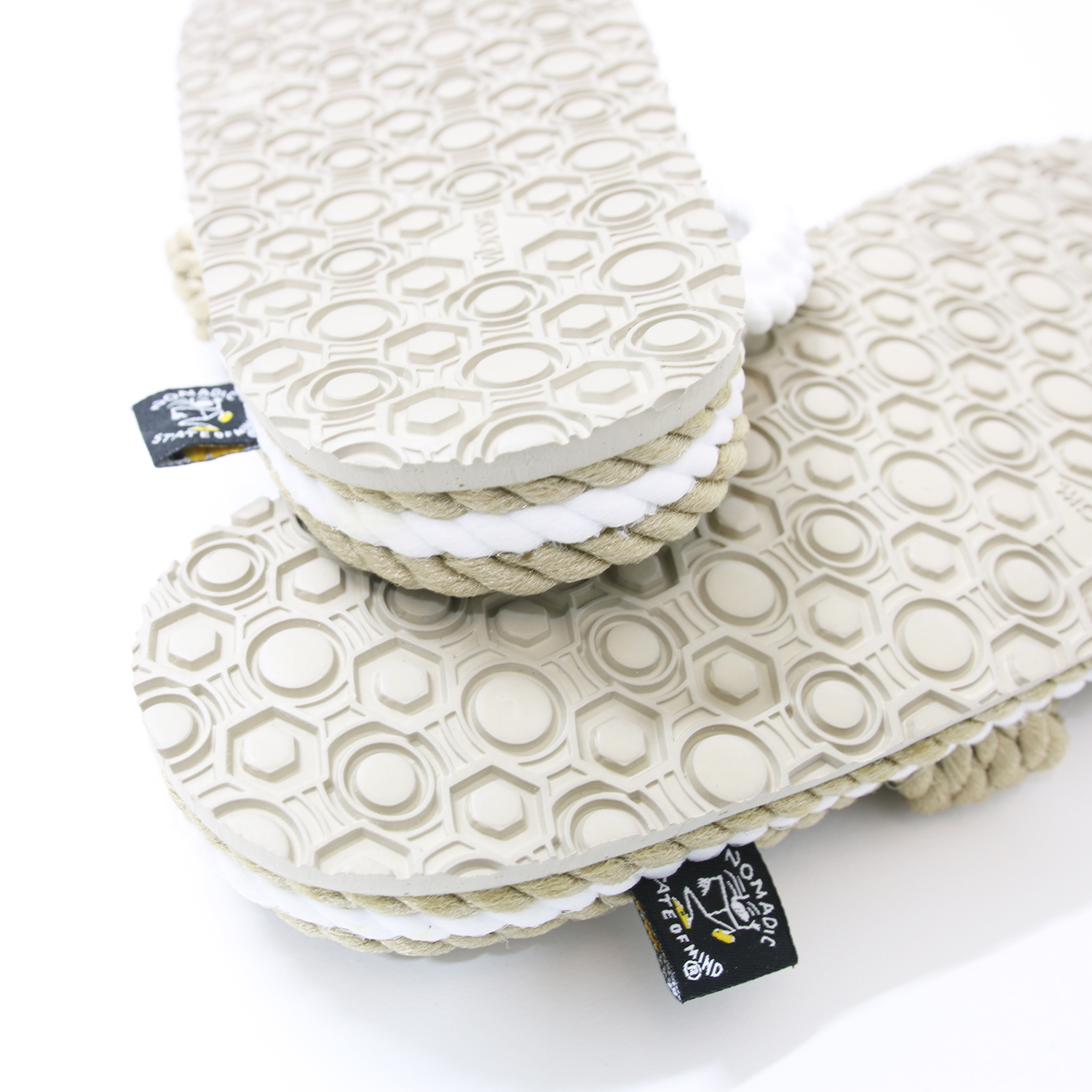 ノマディック ステート オブ マインドのロープサンダルです。