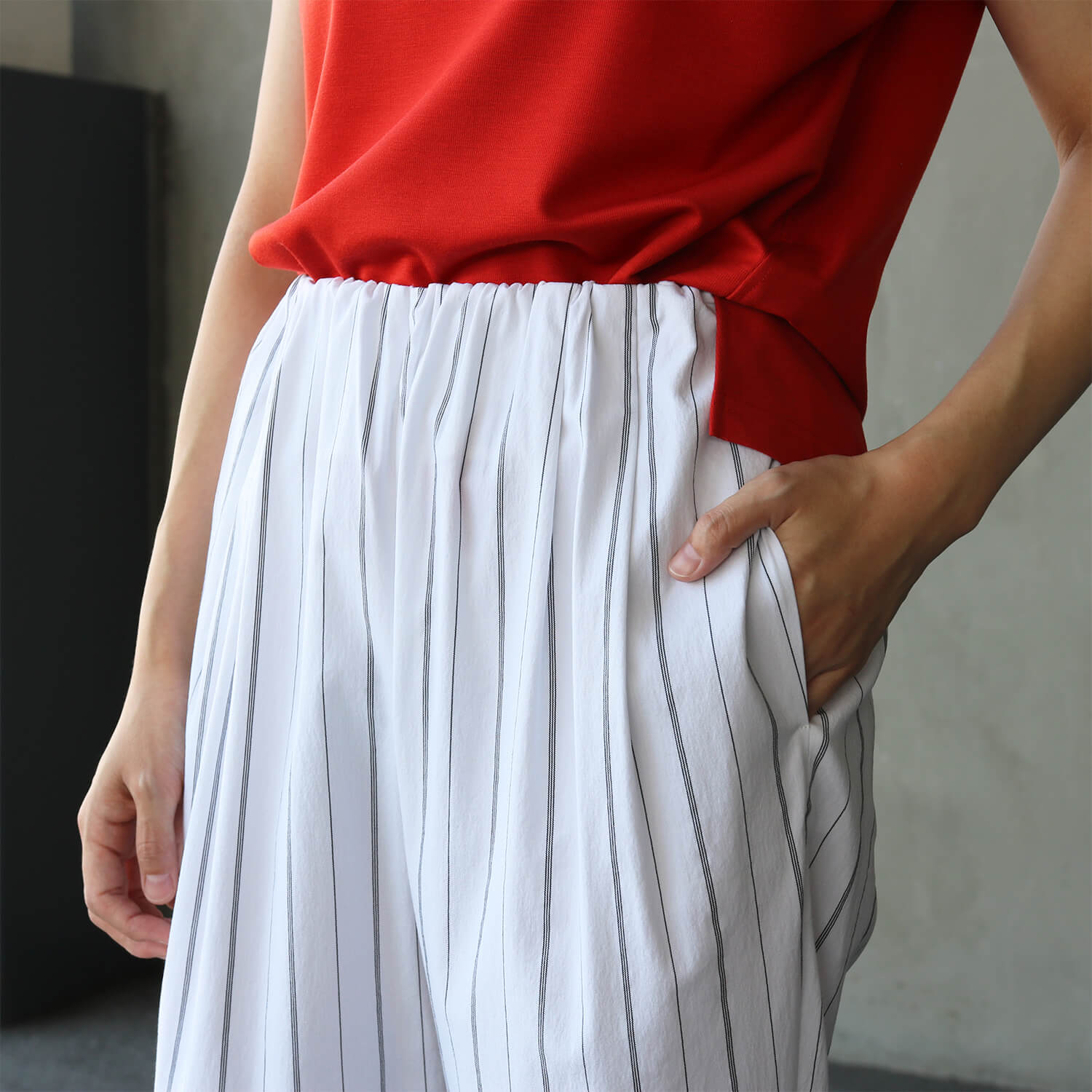 レディース機能素材のボトムスです