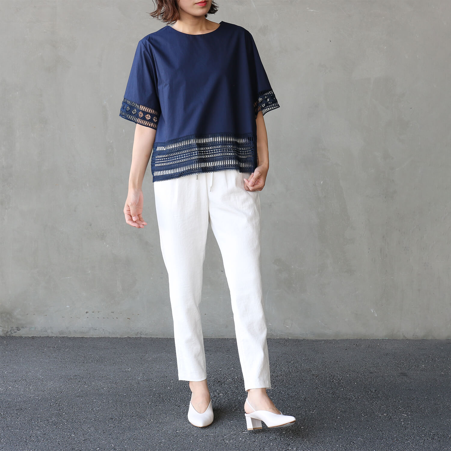 レディース機能素材のボトムスです