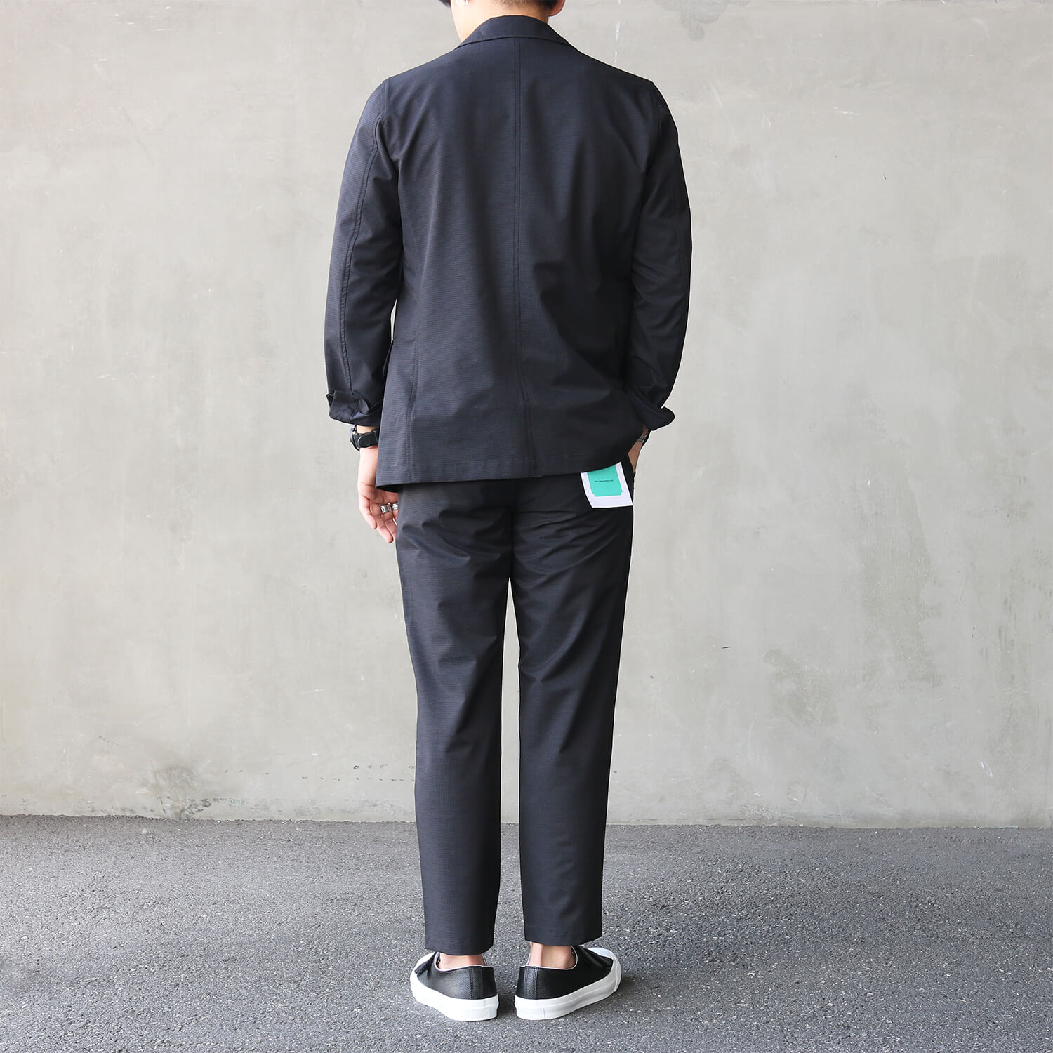 機能素材クールドッツのジャケットとパンツです