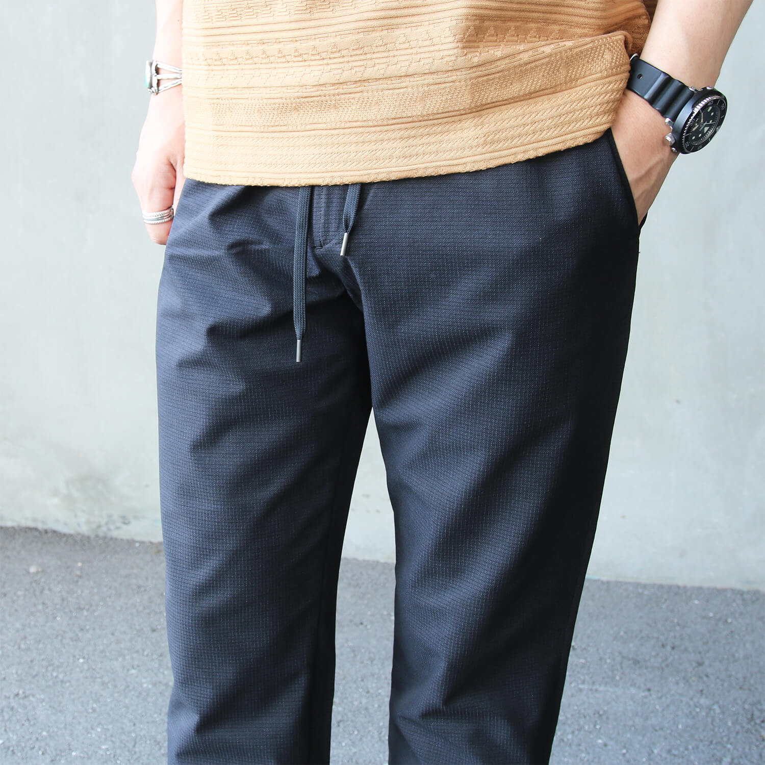 機能素材クールドッツのジャケットとパンツです