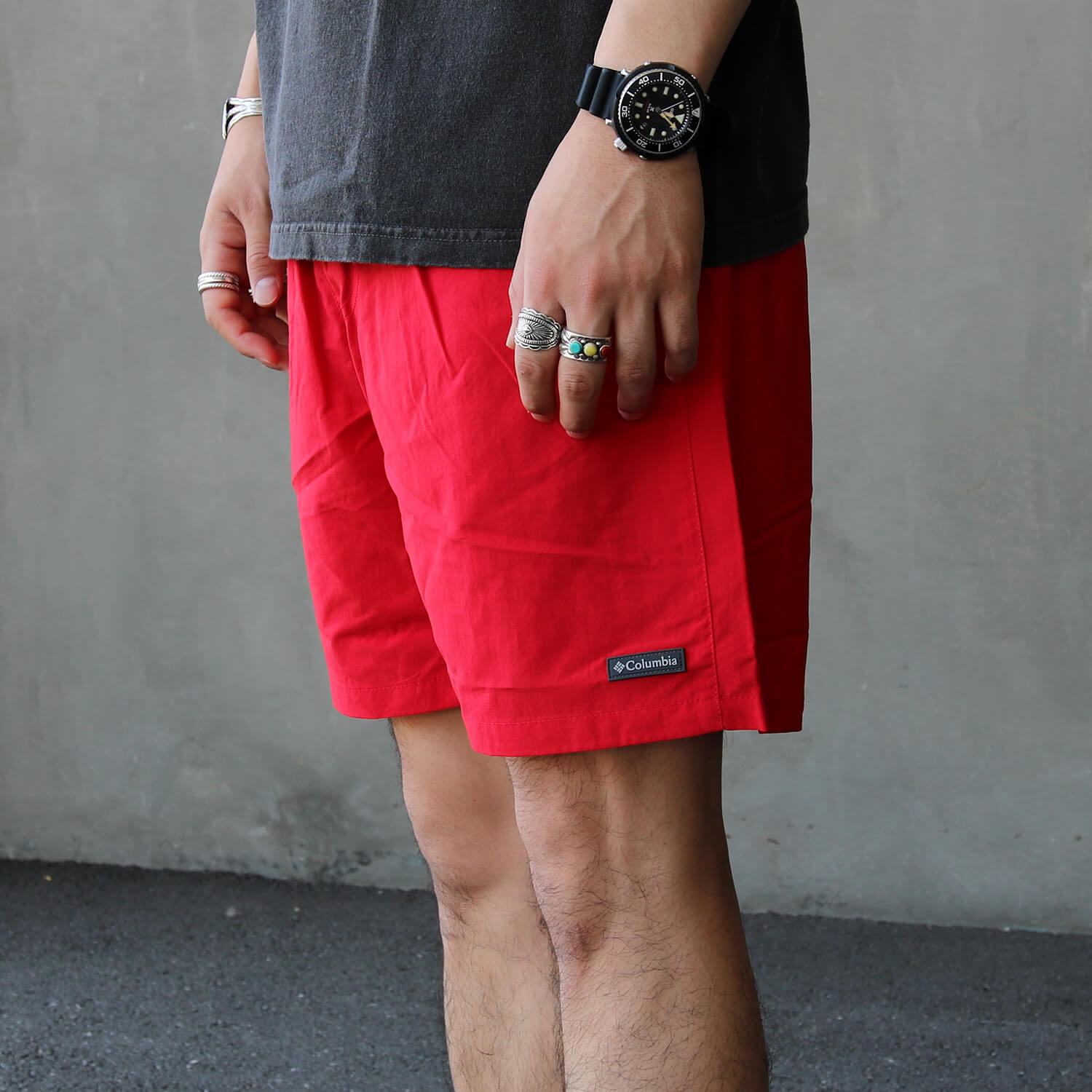 コロンビアのロータン ドリフター ウォーター ショートパンツのレッドです。