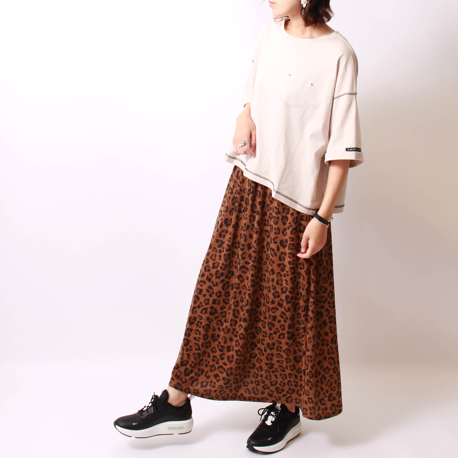 アメリカーナのジーンズファクトリー別注Tシャツです。