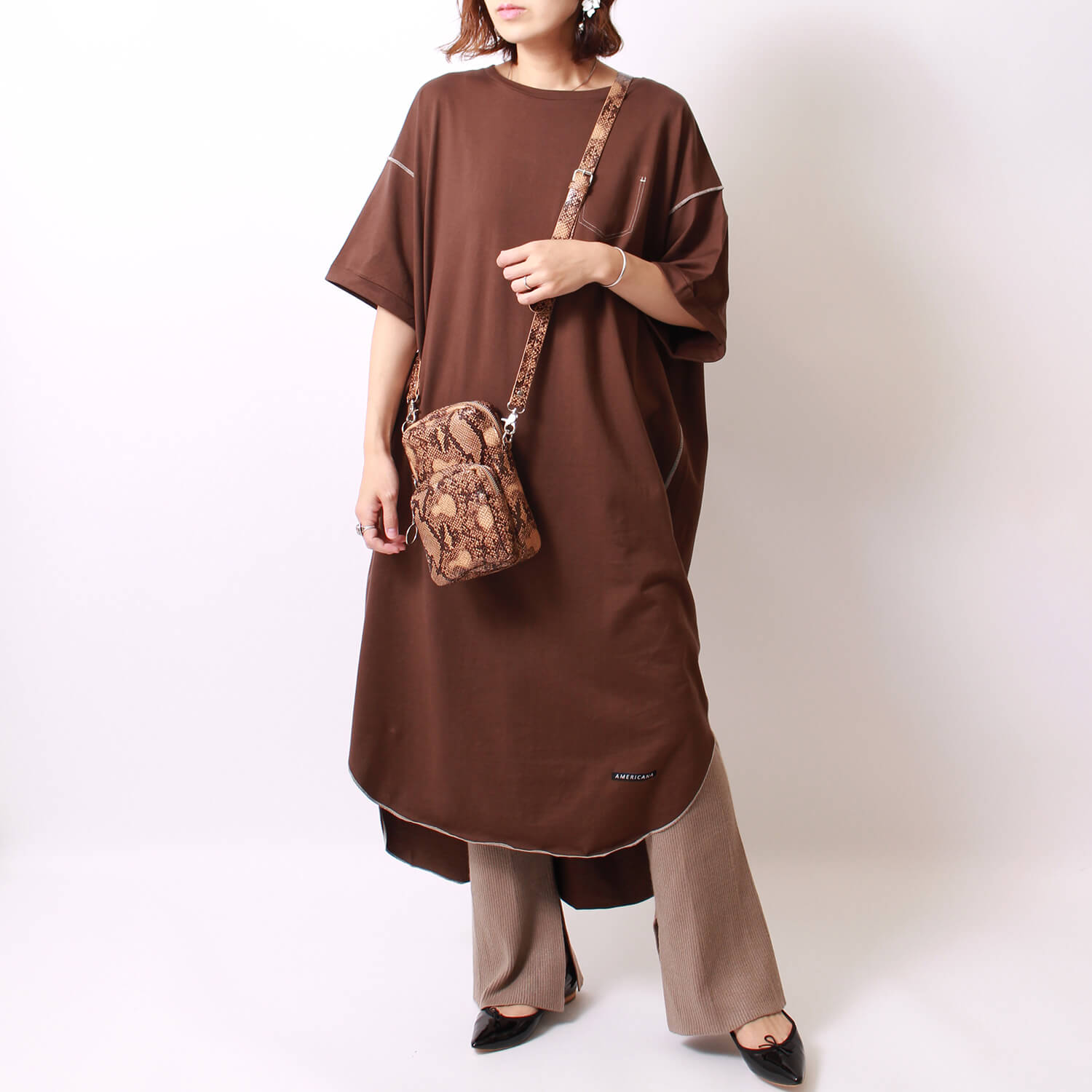 アメリカーナのジーンズファクトリー別注ワンピースです。