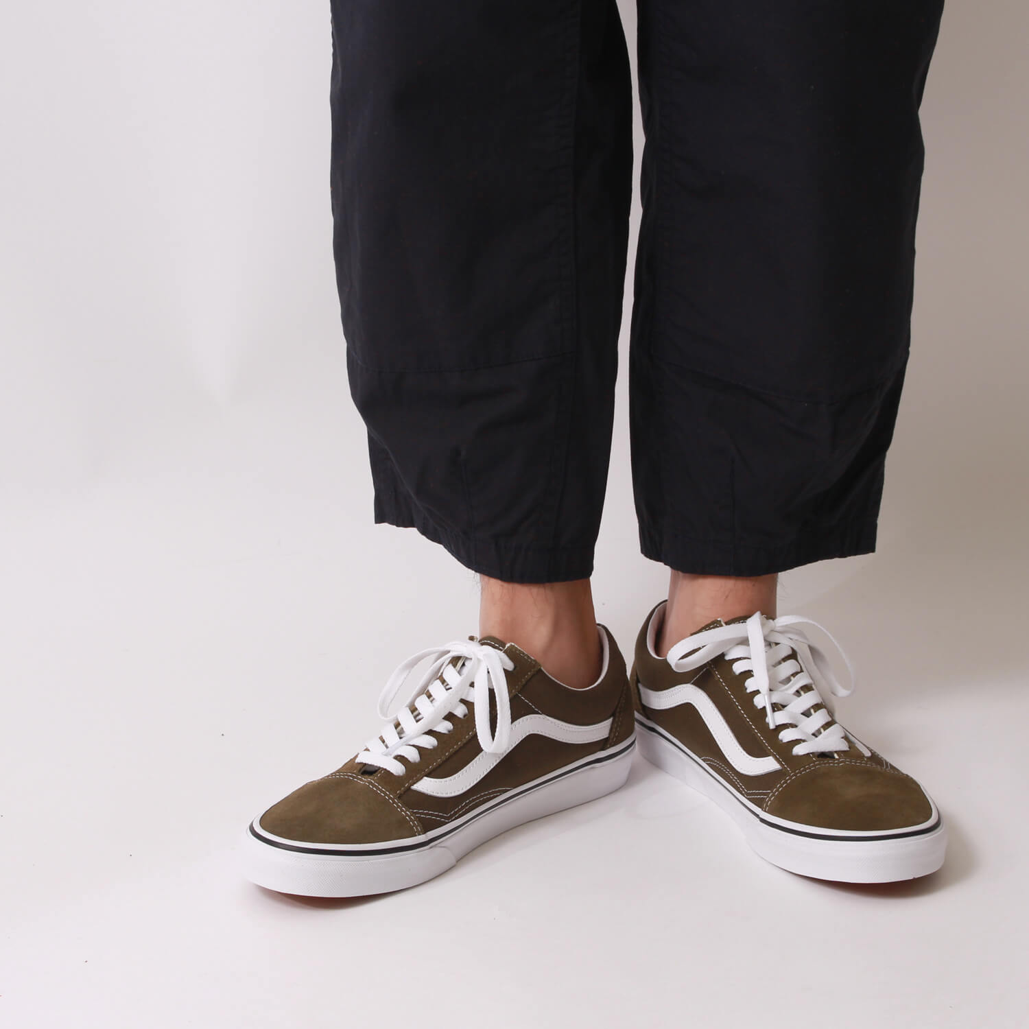 VANS バンズ オールドスクール VN0A4BV5V7D のスニーカーです。