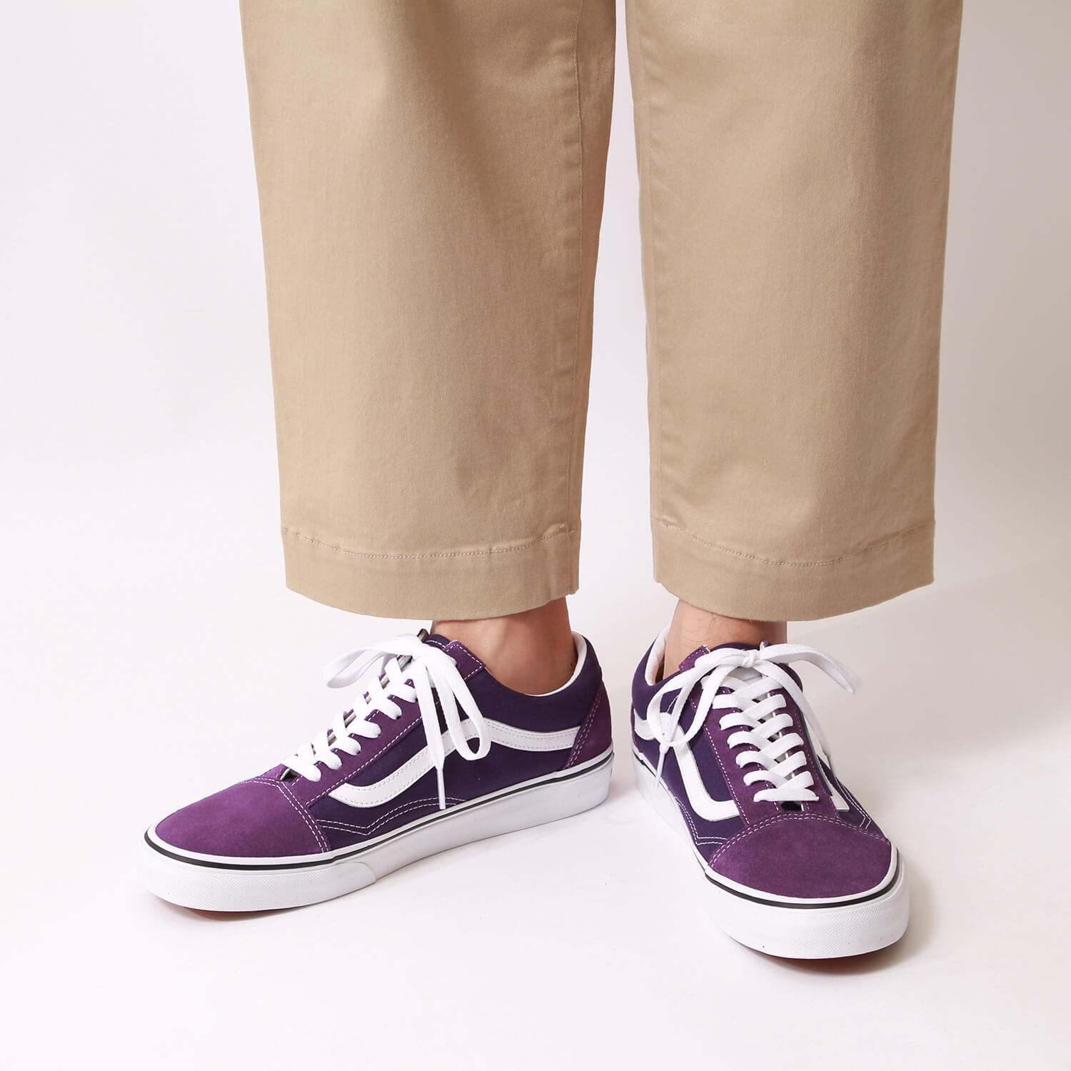 VANS バンズ オールドスクール VN0A4BV5V7F のスニーカーです。