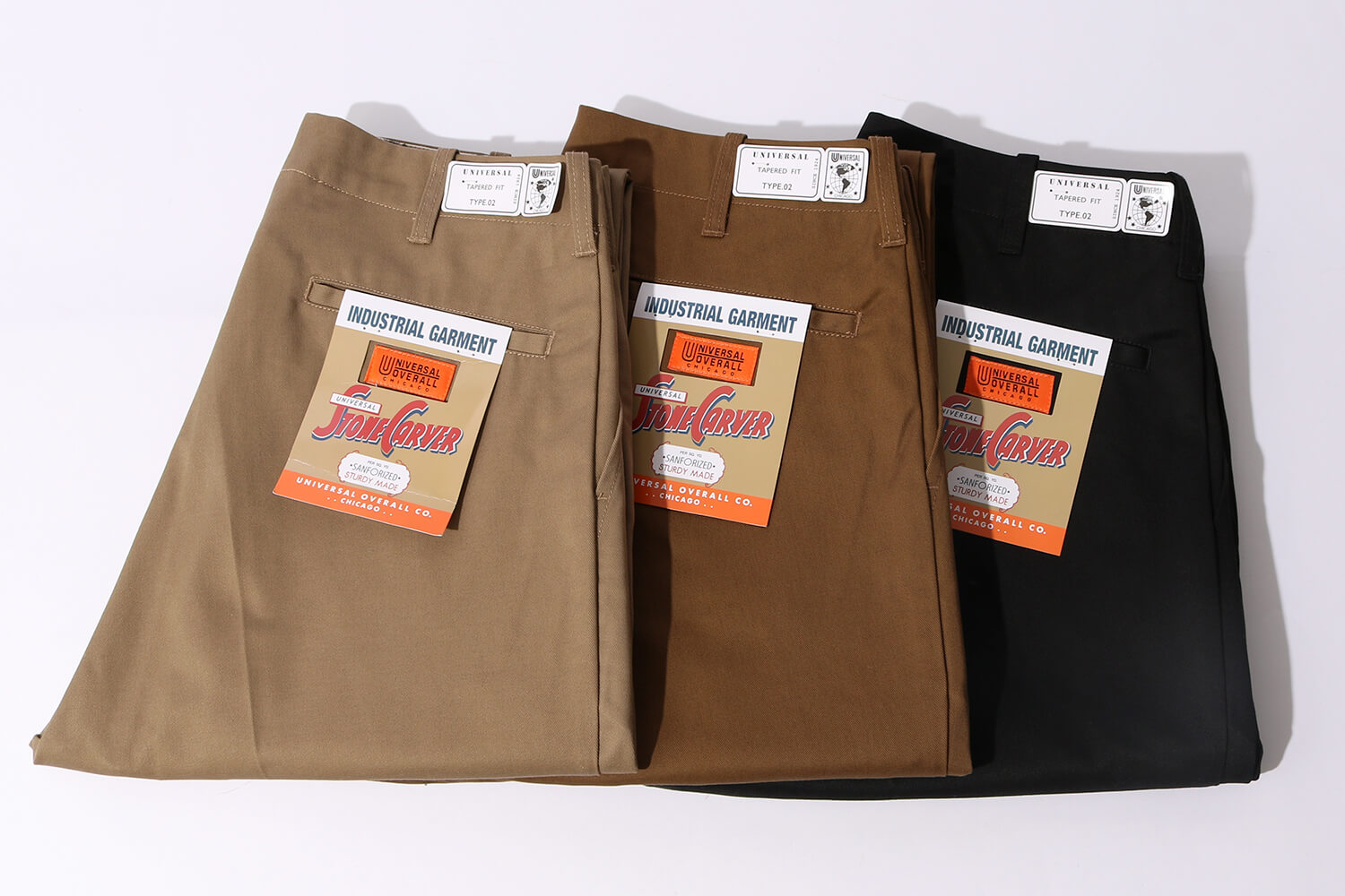 UNIVERSAL OVERALL(ユニバーサルオーバーオール)のテーパードフィットパンツです。