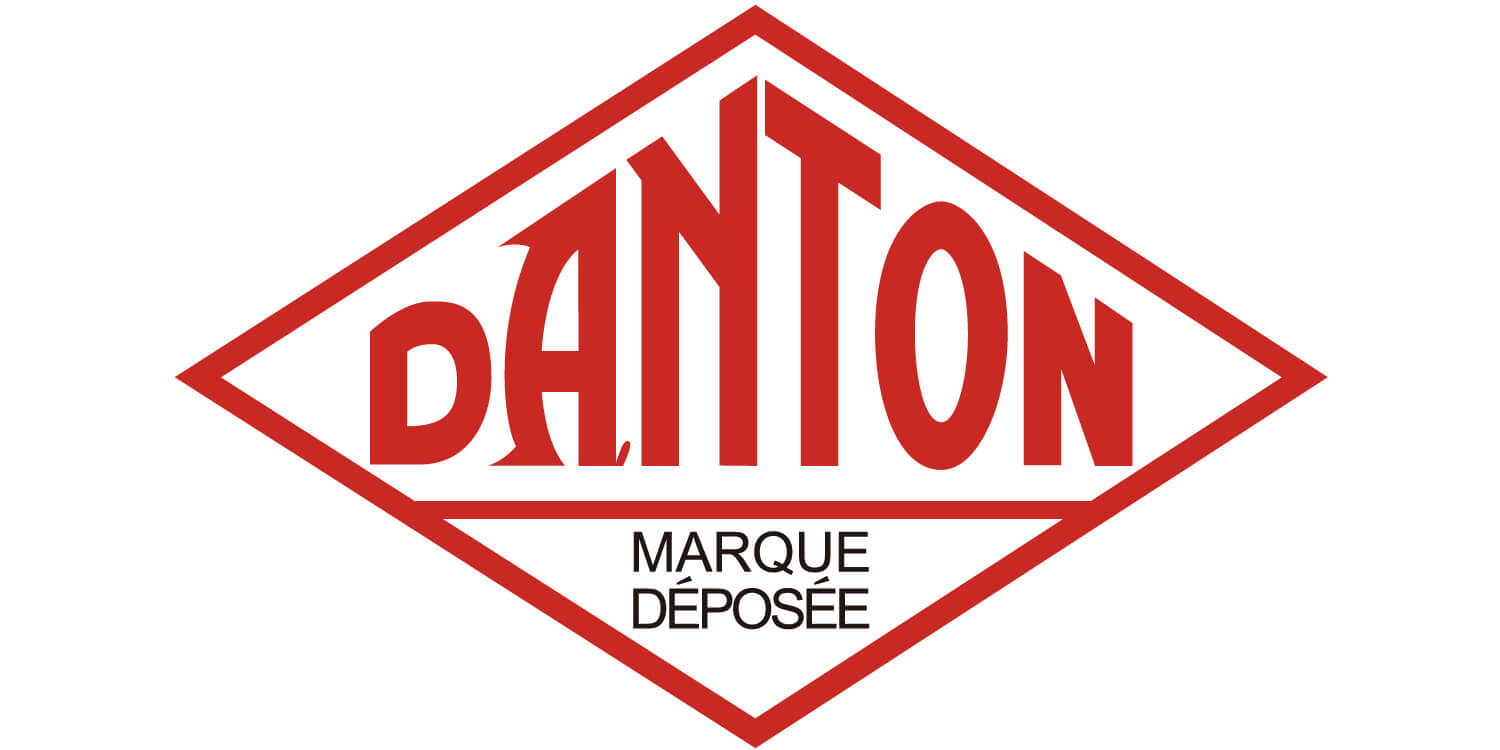 DANTON(ダントン)のロゴです。