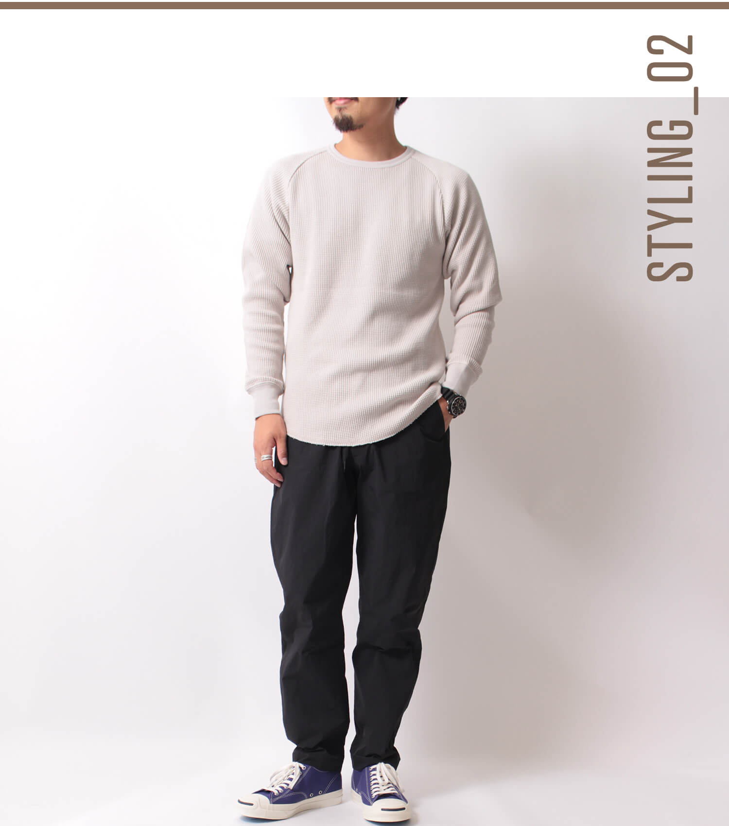 ワッフル素材のカットソーです。