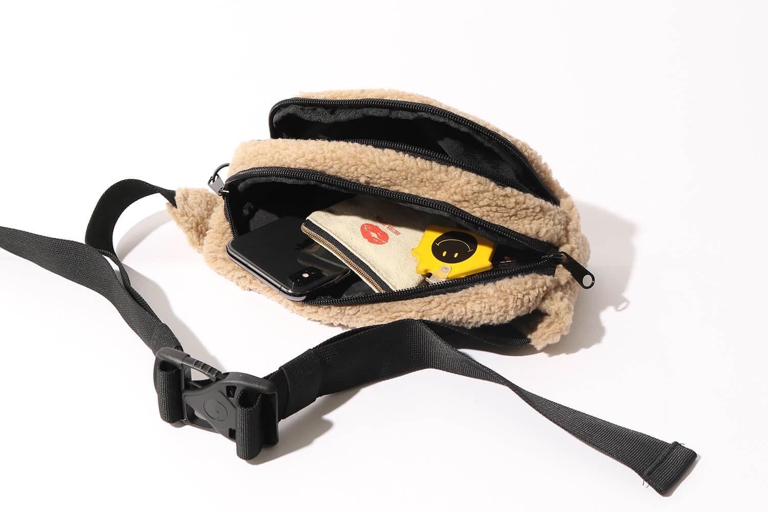 KAVU(カブー)のウエストバッグ フリーススぺクテーターです。