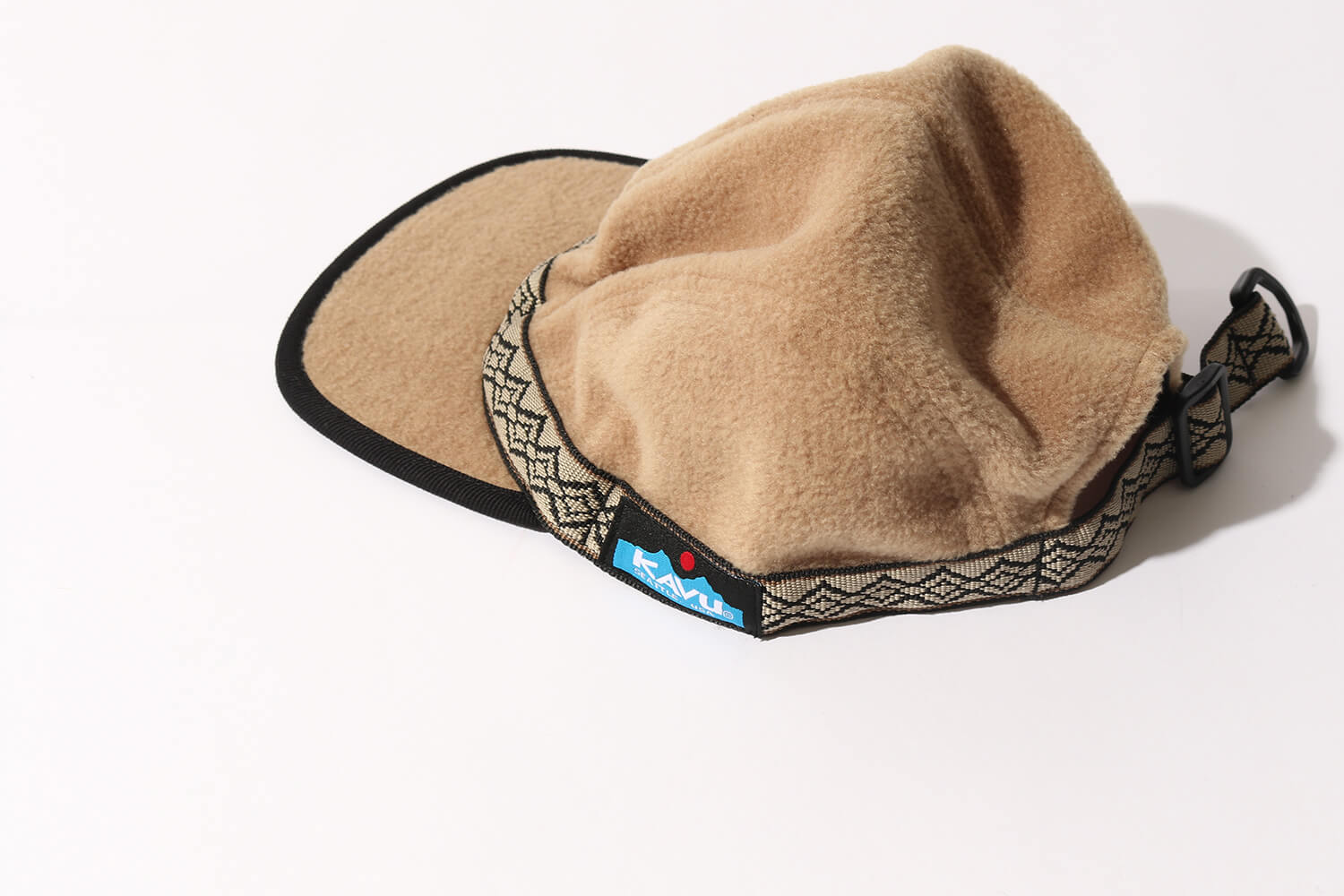 KAVU(カブー)のキャップ フリースストラップキャップです。