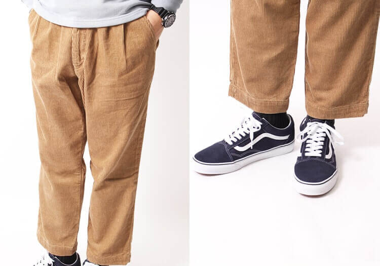 キャメルのコーデュロイパンツです