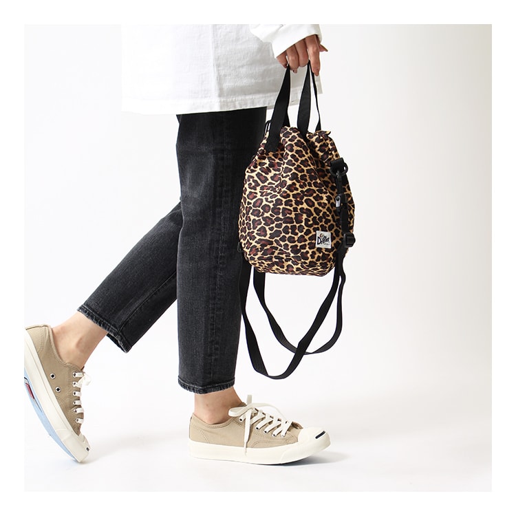 ドリフターのドローストリングポーチです。