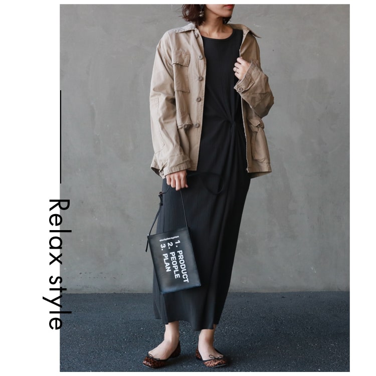 ROTHCOミリタリージャケットコーデ