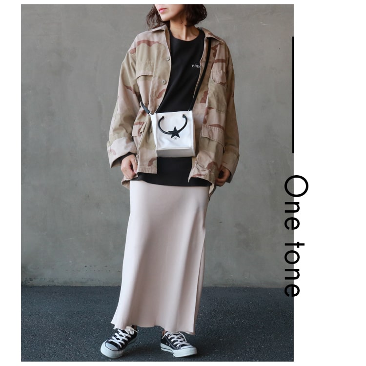 ROTHCOミリタリージャケットコーデ