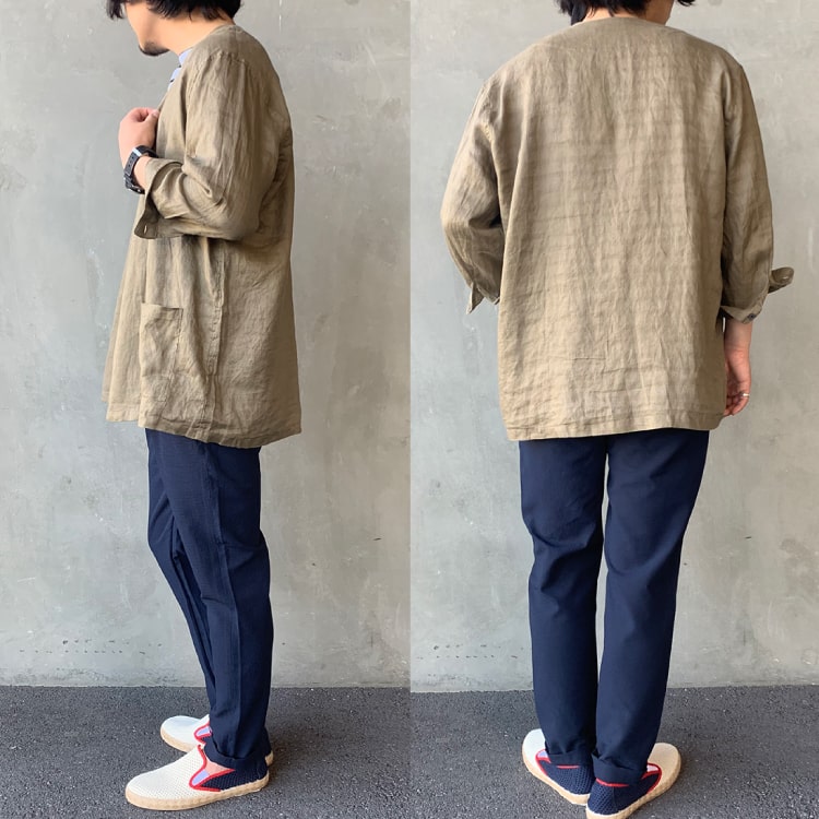 涼しくて快適な「リネン素材」で夏支度！おしゃれと着心地を両立した着こなし提案のスリックのボタンレスリネンカーディガンです。