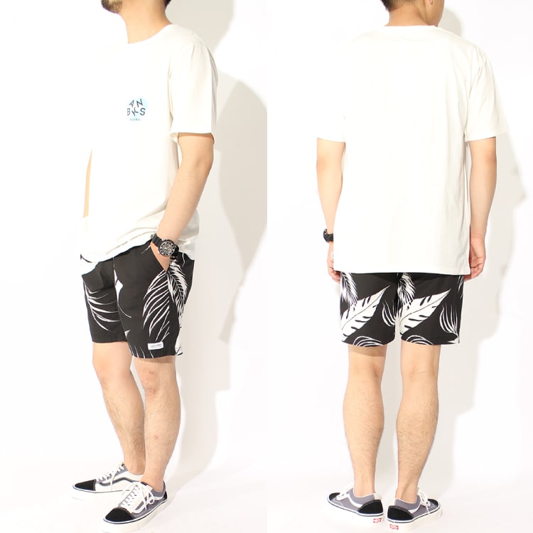 夏の鉄板コーデ！ショートパンツのシーン別着こなし提案、BANKS/バンクスのボードショーツを使ったコーディネートです。
