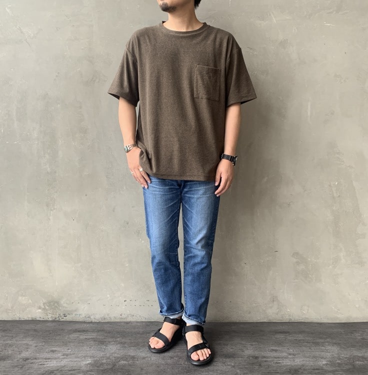 ジーンズファクトリークローズマーブルビンテージパイルTシャツのコーディネートです。