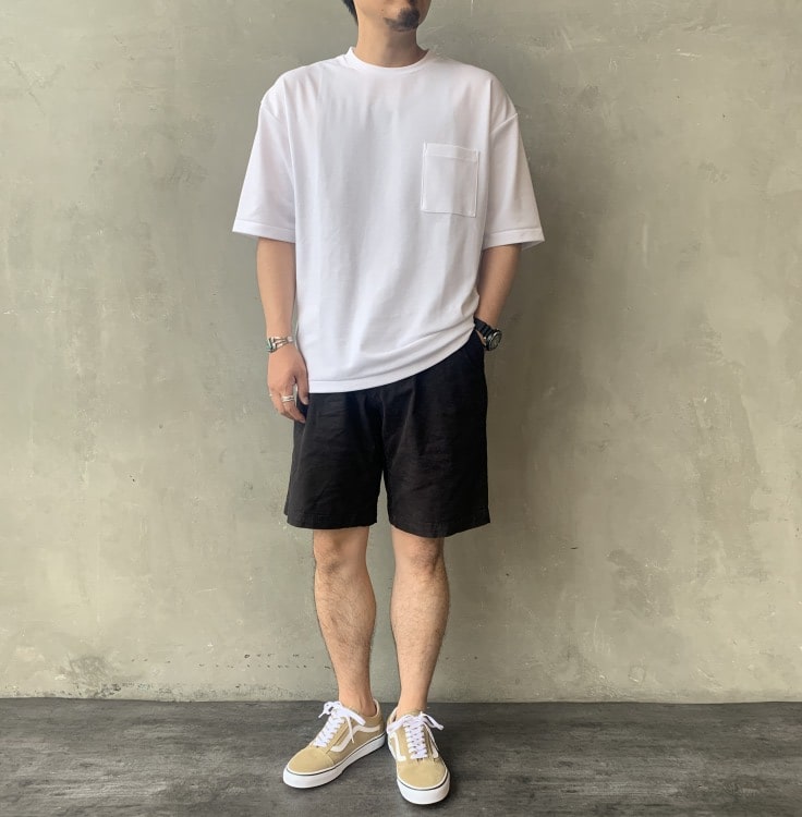 ジーンズファクトリークローズのポンチTシャツのコーディネートです。