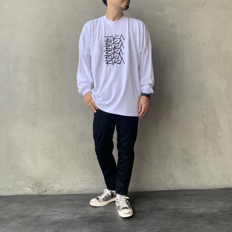 RVCA [ルーカ]のMULTI SCRIPT OVERLAY ロングスリーブ Tシャツのコーディネートです。