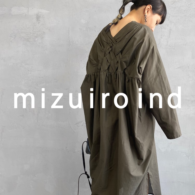 女性らしくリラックスした着心地が魅力のmizuiro ind(ミズイロインド)春の新作アイテムの特集バナーです。