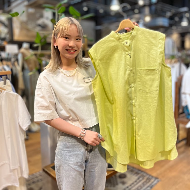 スタッフがオススメする!2022夏のセールイチオシアイテム LADYSの特集用バナーです。