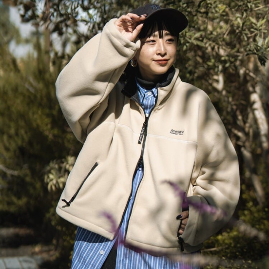 未使用★アメリカーナ　ジーンズファクトリー別注　ニット　ブルー AMERICANA（アメリカーナ）の「[Americana×JEANS FACTORY/アメリカーナ