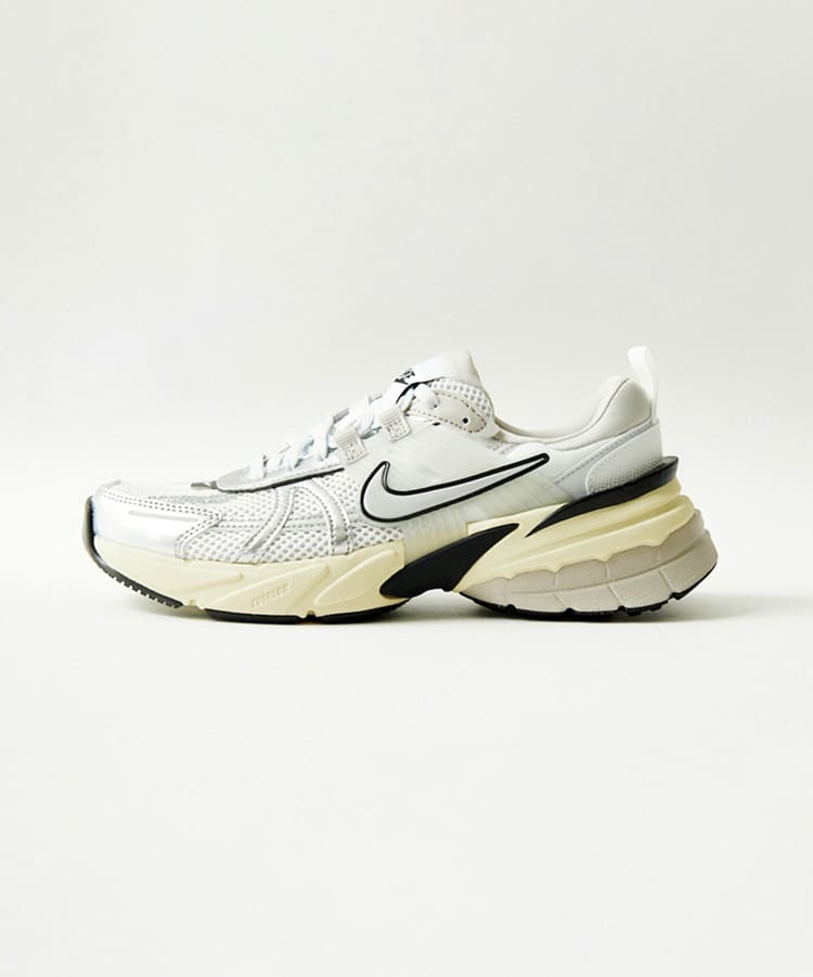 NIKE [ナイキ] V2K ラン [HJ4497]