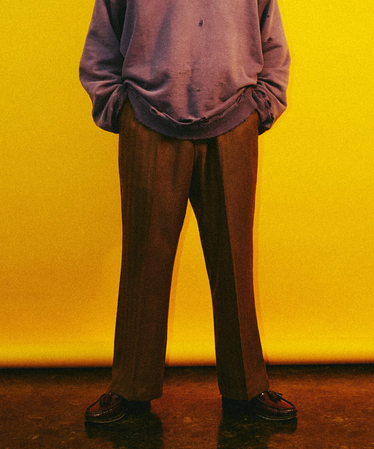 Dickies [ディッキーズ] 別注 ヘリンボーン グランパワークパンツ [253M401N01-JF]の着用画像です。