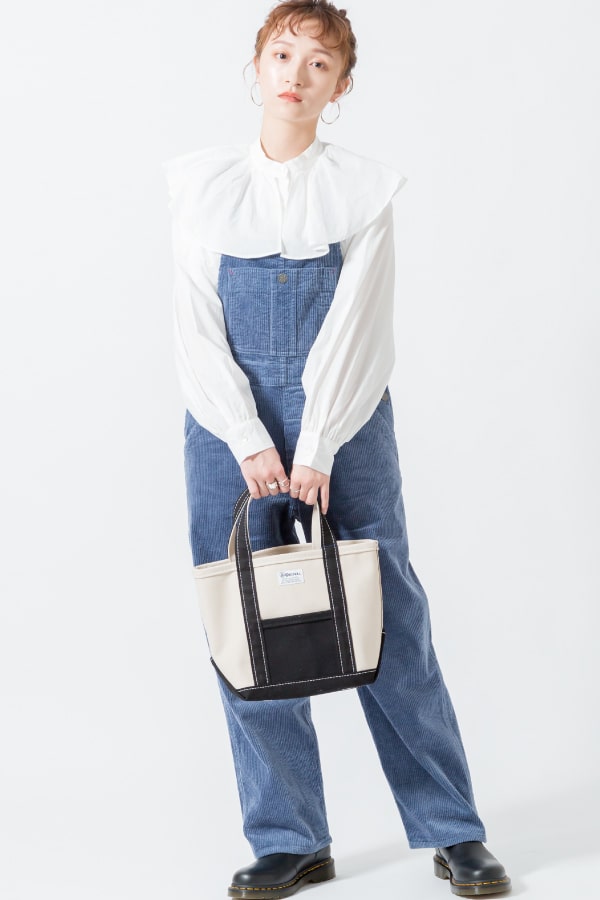 2021FW STYLEBOOK LADYS vol.05 全身写真です。