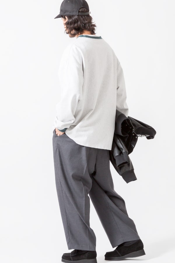 2021FW STYLEBOOK MENS vol.06 全身写真です。