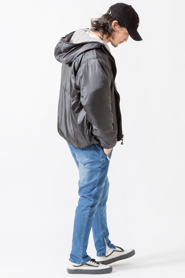 2021FW STYLEBOOK MENS vol.10 全身写真です。