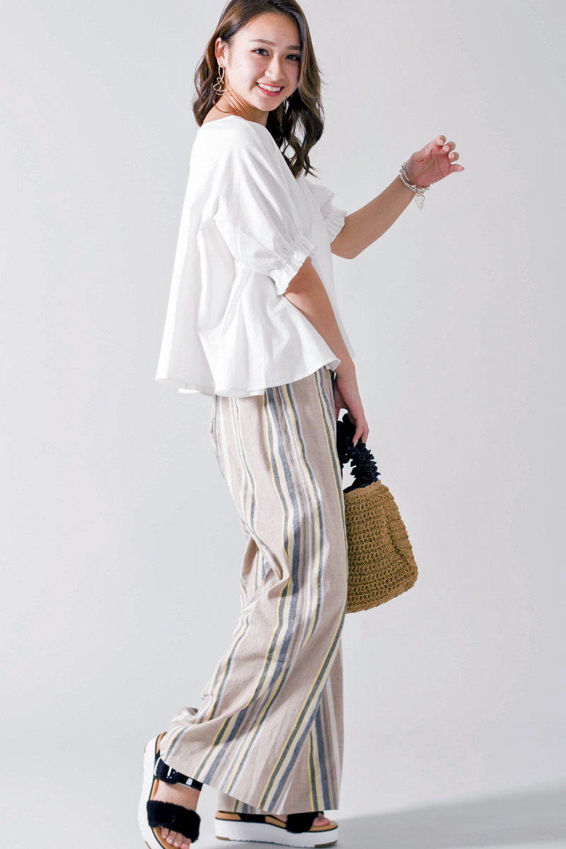 19SSリラックスムードの全身写真です。