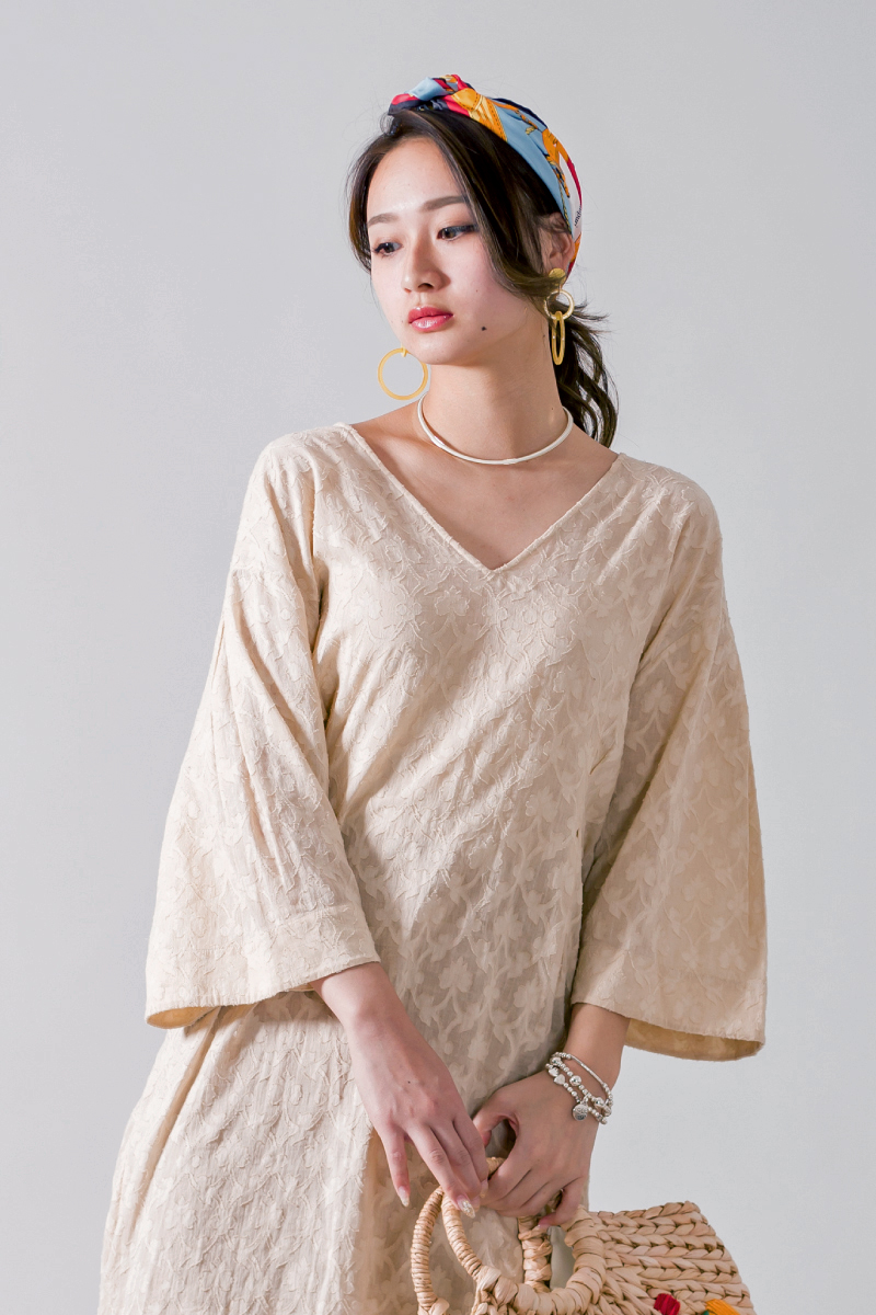 19SSヘルシーレディのスカーフです。