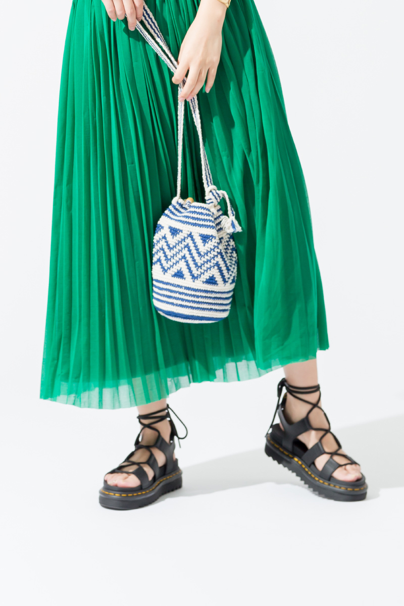 19SSアーバンアウトドアのバッグとサンダルです。