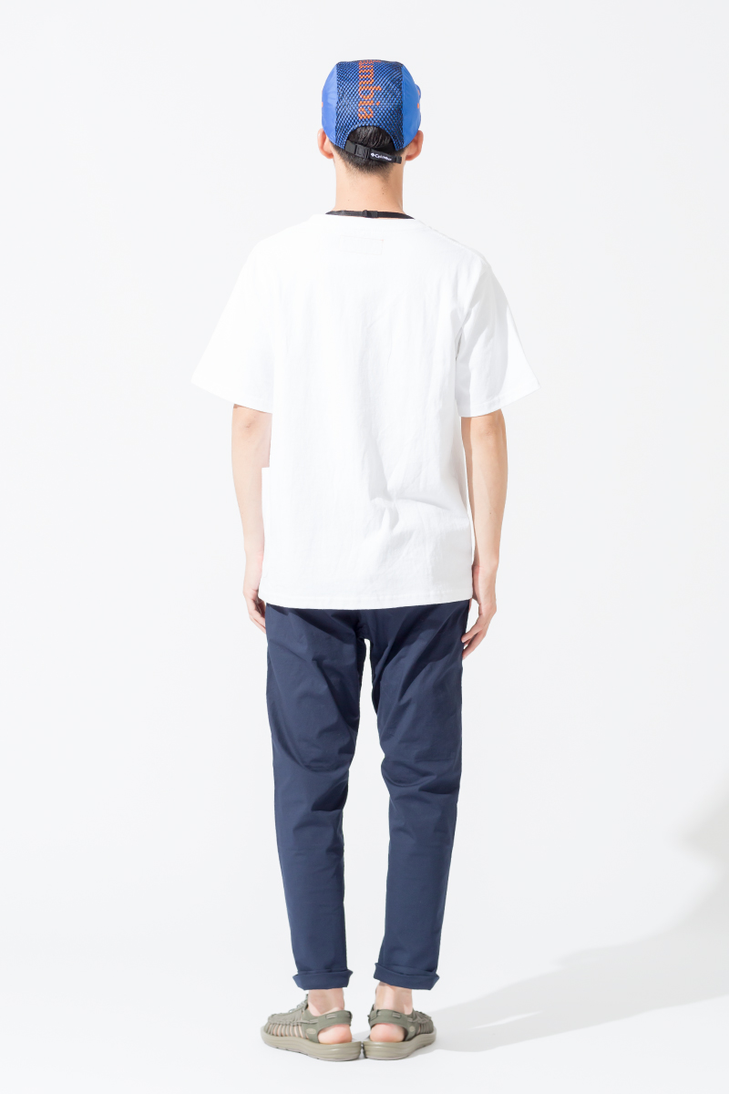 19SSアーバンアウトドアの後ろの写真です。