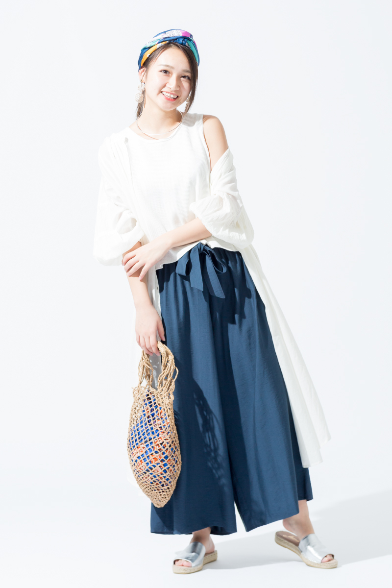 19SS ヘルシーレディの全身写真です。