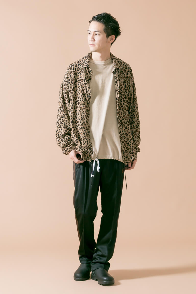 19FW ラグジュアリーストリートの全身写真です。