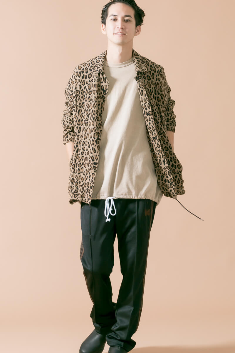 19FW ラグジュアリーストリートの全身写真です。