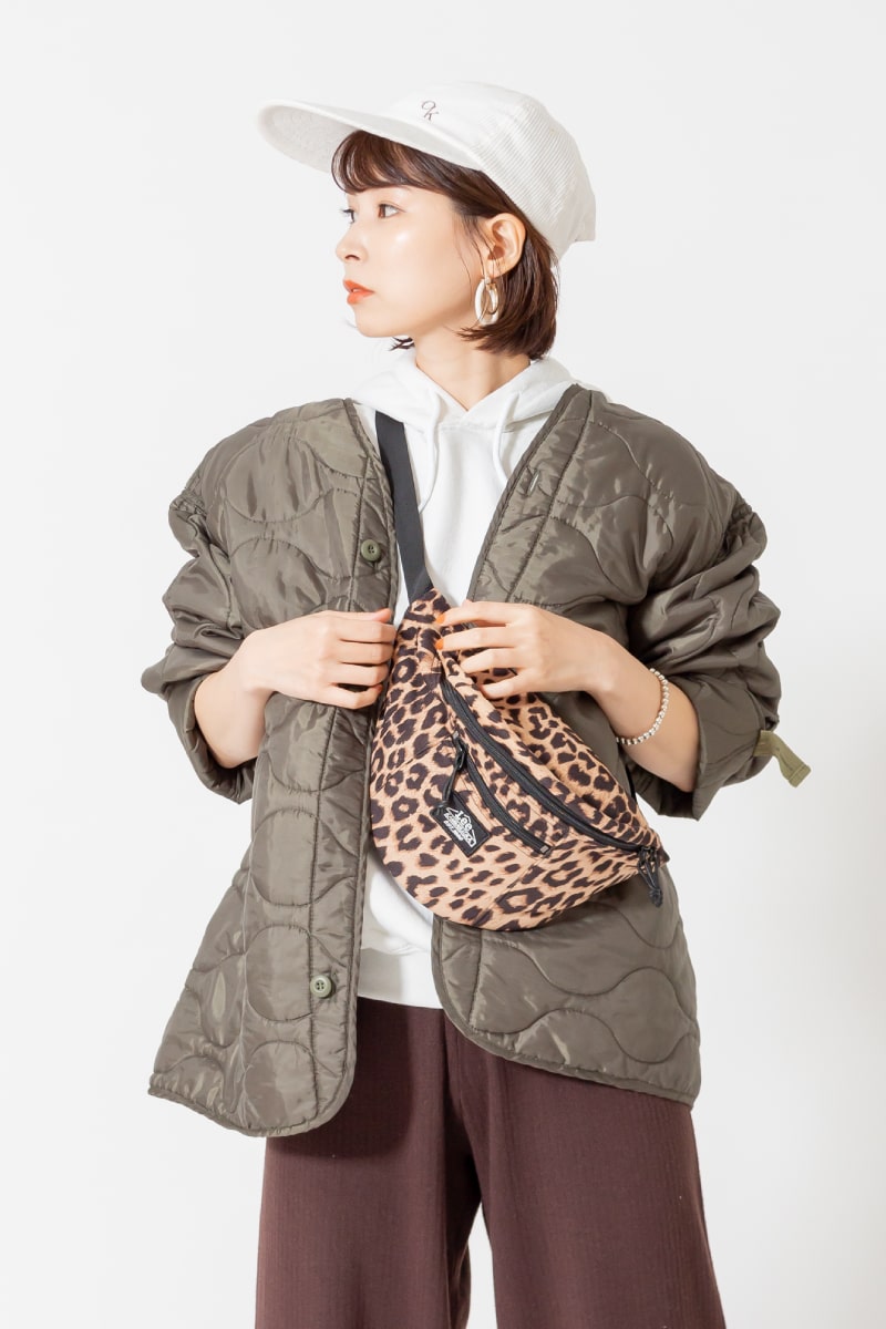 19FW ルーズミリタリーのロスコ ライナージャケットの写真です。