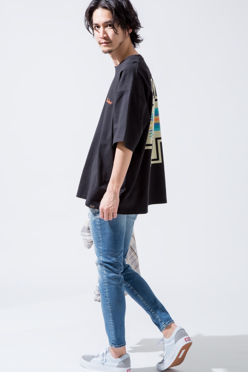 21SS リラックスムードの全身コーディネートです。