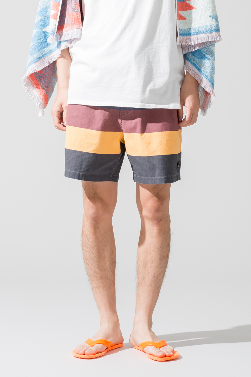 ロゴT,ショーツ,サーフ,サンダル,ビーチスタイル,2018春夏,サマースタイル,JEANS FACTORY,ジーンズファクトリー,通販,セレクトショップ,スタイリング